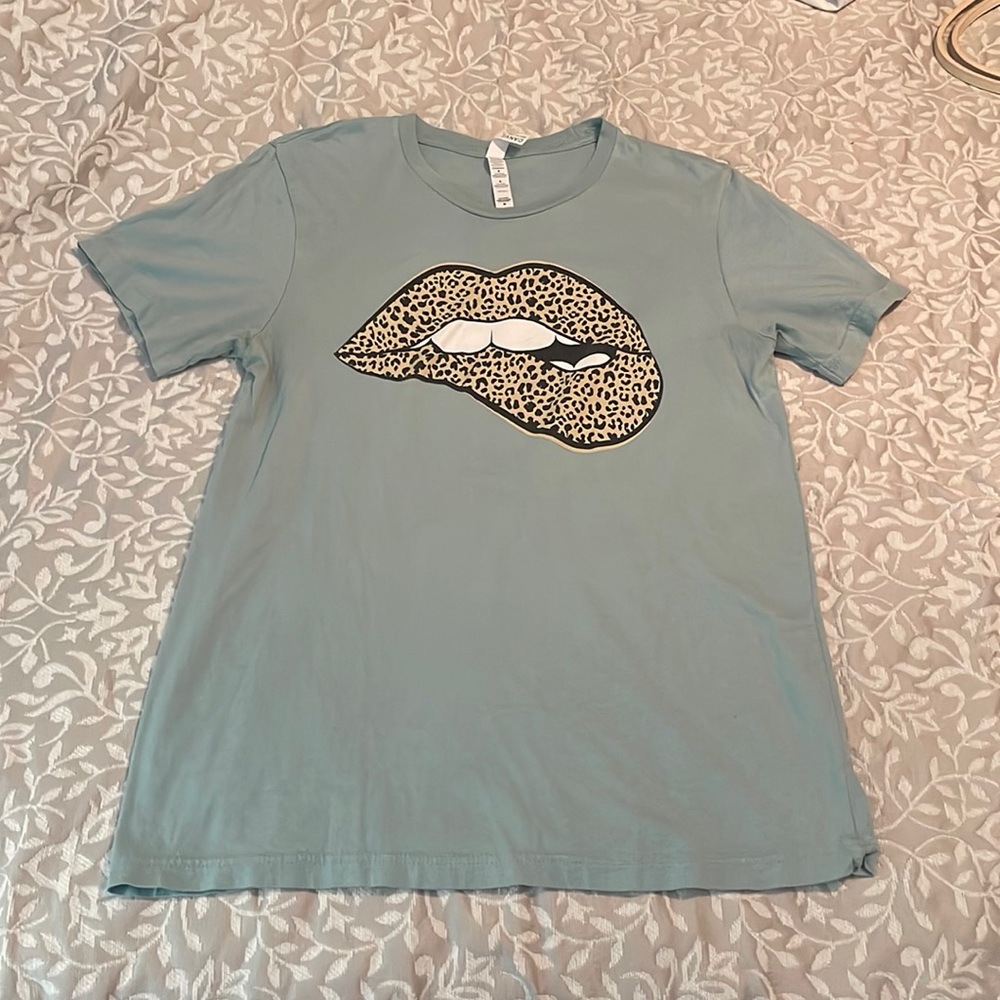 Womens Bella canvas light green medium short sleeve t shirt